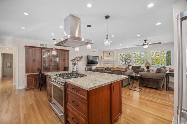 8483 Golden Ridge Road, Lakeside, CA 92040