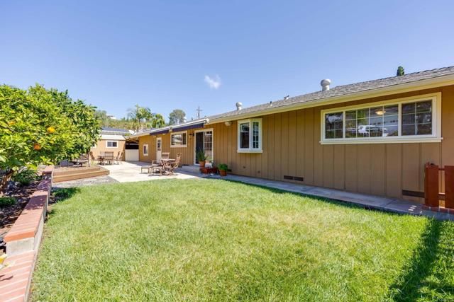 8483 Golden Ridge Road, Lakeside, CA 92040