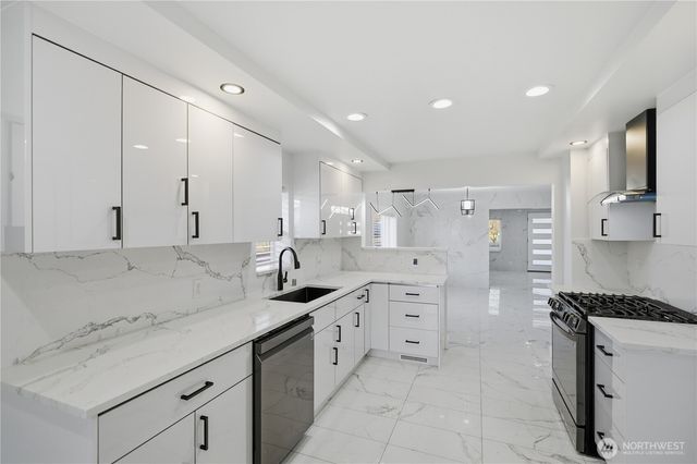 1322 EARNEST S BRAZILL Street, Tacoma, WA 98405