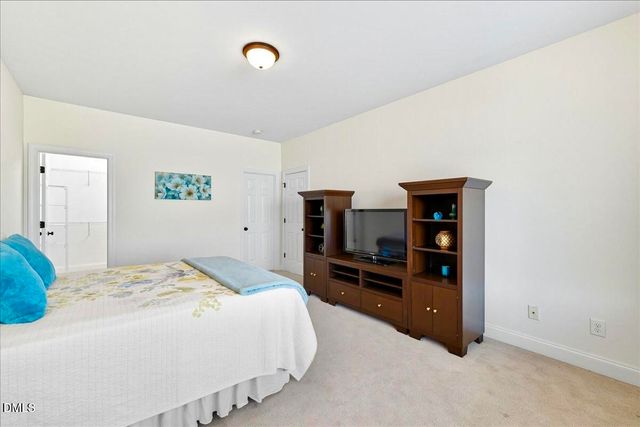 68 Radcliffe Court, Clayton, NC 27527