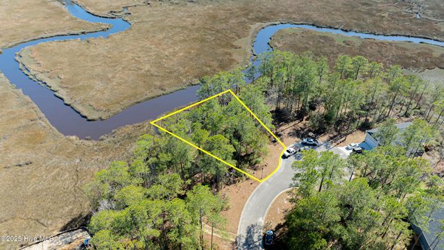 706 Liddell Place SE, Bolivia, NC 28422