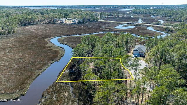 706 Liddell Place SE, Bolivia, NC 28422