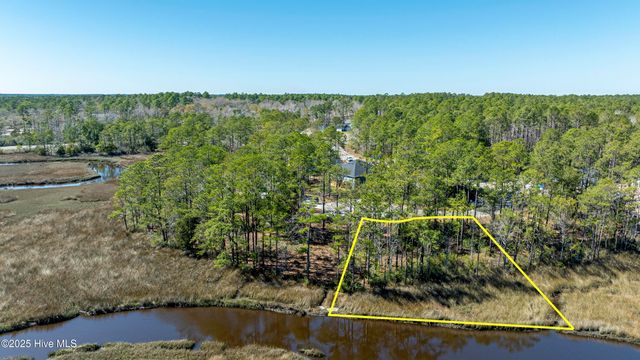 706 Liddell Place SE, Bolivia, NC 28422