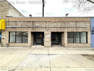 10425 W Warren Avenue, Dearborn, MI 48126