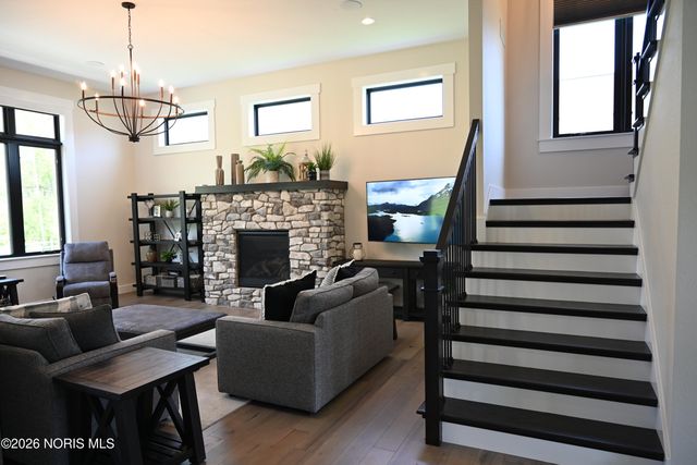 7524 Larberg Lane, Sylvania, OH 43560