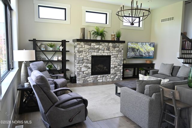 7524 Larberg Lane, Sylvania, OH 43560