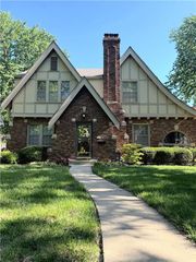 610 E 73rd Terrace, Kansas City, MO 64131