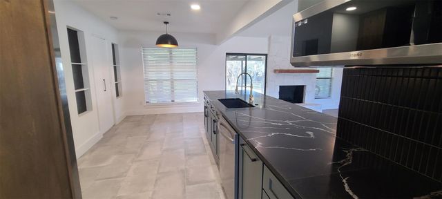 1723 Lakeway BLVD, Lakeway, TX 78734