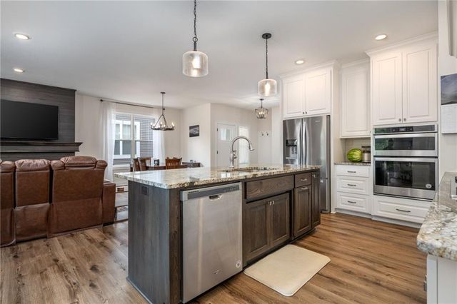 637 Maple Court, New Richmond, WI 54017