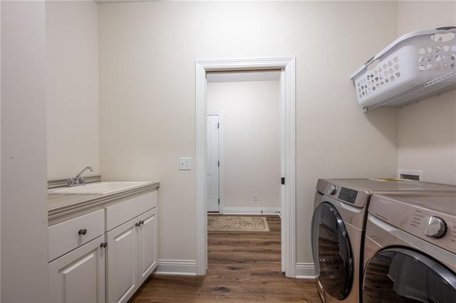 637 Maple Court, New Richmond, WI 54017