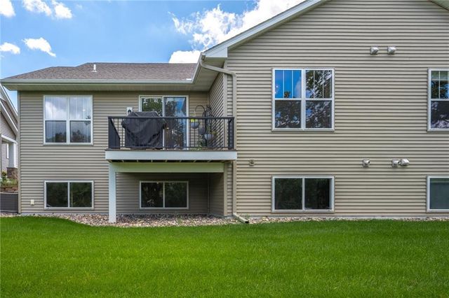 637 Maple Court, New Richmond, WI 54017