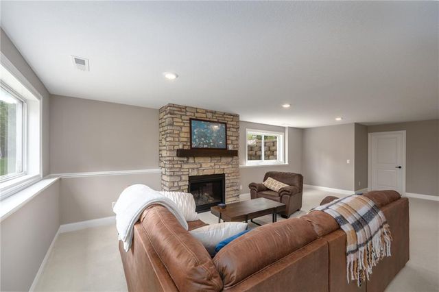 637 Maple Court, New Richmond, WI 54017