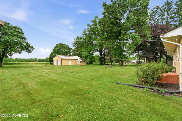 44 Burnt Hill Road, Montgomery, NJ 08502