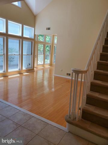 7 NOTTINGHAM CIR, Princeton, NJ 08540