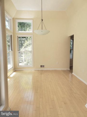 7 NOTTINGHAM CIR, Princeton, NJ 08540