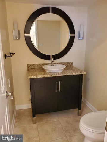 7 NOTTINGHAM CIR, Princeton, NJ 08540