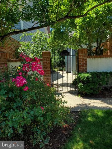 7 NOTTINGHAM CIR, Princeton, NJ 08540