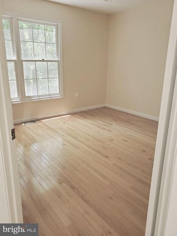7 NOTTINGHAM CIR, Princeton, NJ 08540