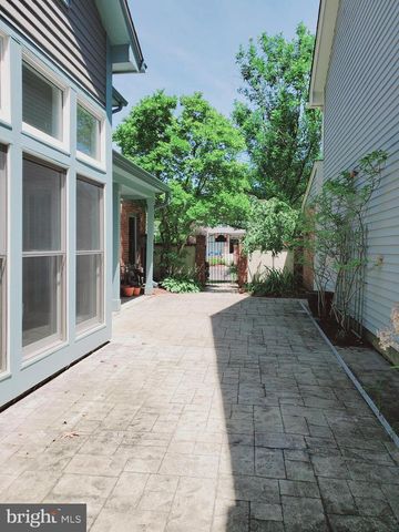 7 NOTTINGHAM CIR, Princeton, NJ 08540