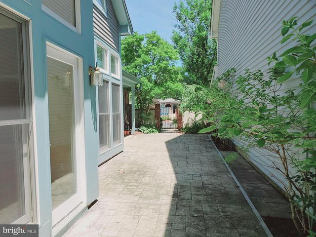 7 NOTTINGHAM CIR, Princeton, NJ 08540