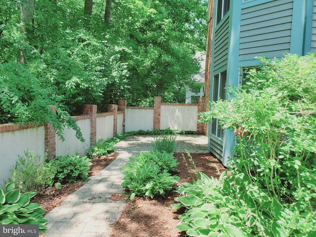 7 NOTTINGHAM CIR, Princeton, NJ 08540
