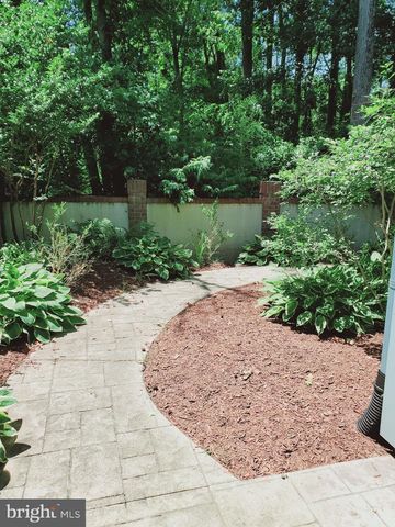 7 NOTTINGHAM CIR, Princeton, NJ 08540