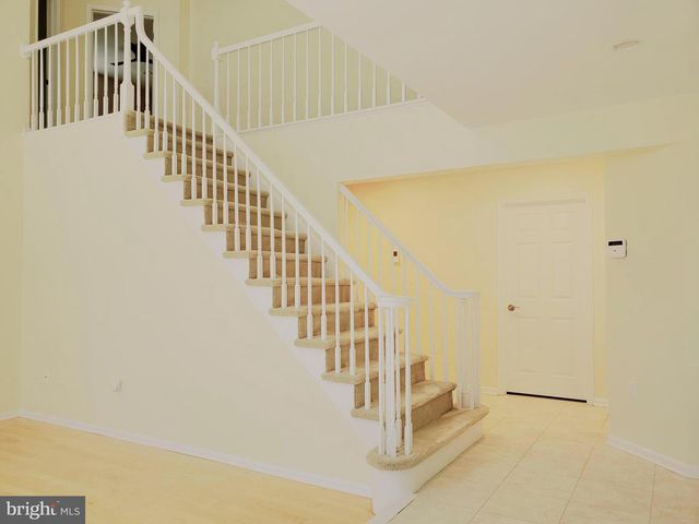 7 NOTTINGHAM CIR, Princeton, NJ 08540