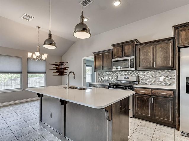 12616 NW 1st Court, Yukon, OK 73099
