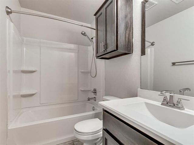 12616 NW 1st Court, Yukon, OK 73099