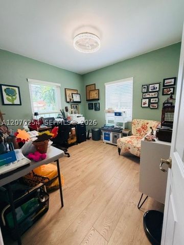 245 W 60th St, Hialeah, FL 33012