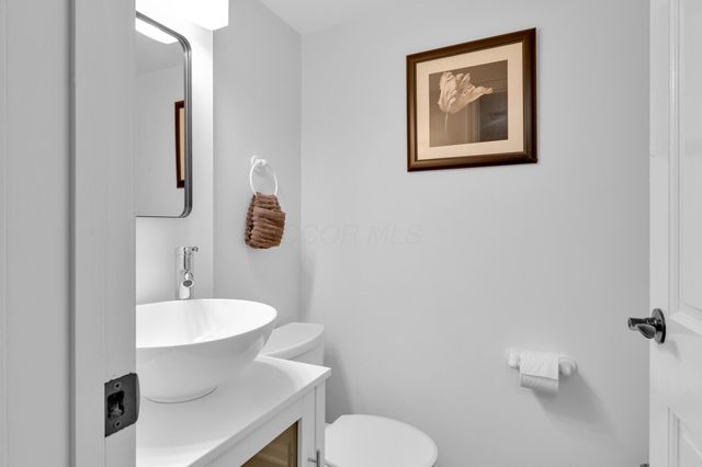 371 Vinwood Lane, Powell, OH 43065