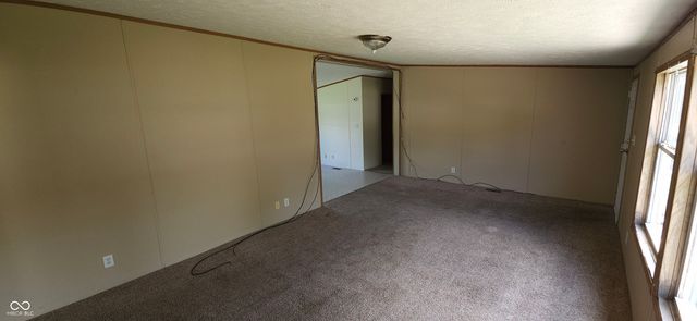 67 Inman Drive, Ingalls, IN 46048