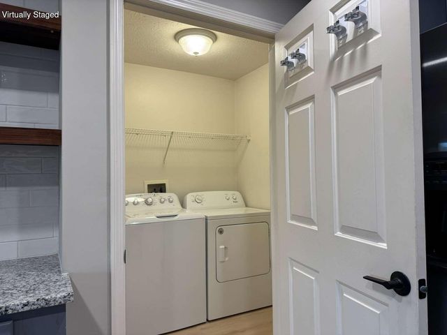 214 Langshire Court, Florence, KY 41042