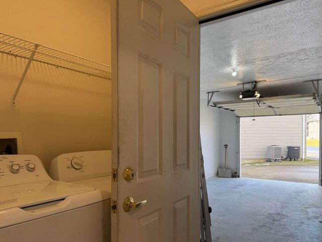 214 Langshire Court, Florence, KY 41042