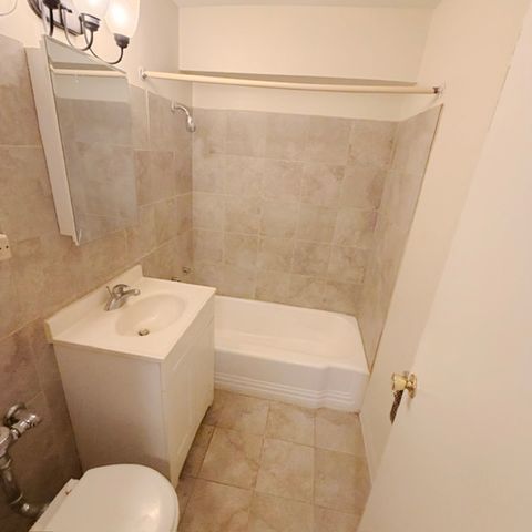 7337 S South Shore Drive 312, Chicago, IL 60649
