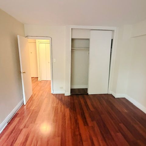 7337 S South Shore Drive 312, Chicago, IL 60649