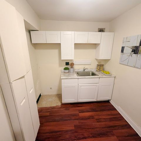 7337 S South Shore Drive 312, Chicago, IL 60649