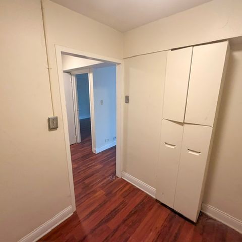 7337 S South Shore Drive 312, Chicago, IL 60649