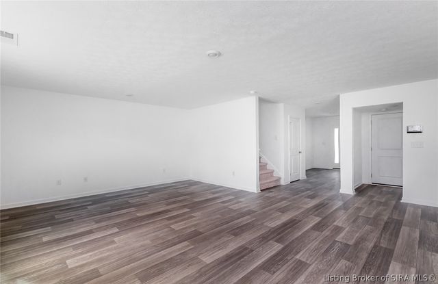 8004 Schrieber Road, Floyds Knobs, IN 47119
