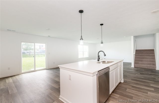 8004 Schrieber Road, Floyds Knobs, IN 47119