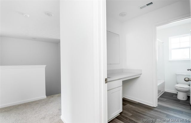 8004 Schrieber Road, Floyds Knobs, IN 47119