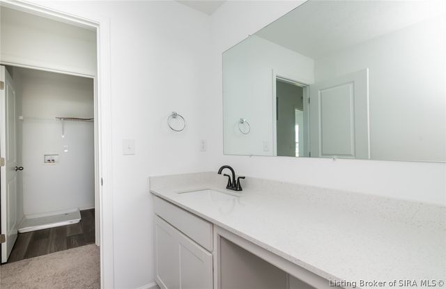 8004 Schrieber Road, Floyds Knobs, IN 47119