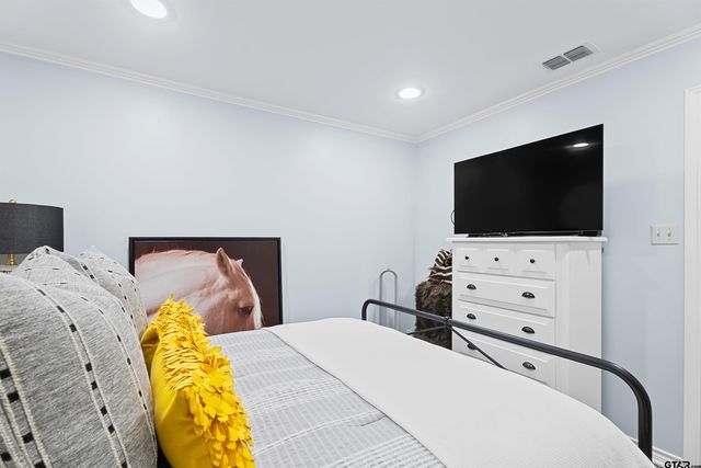 143 Williamsburg Ln, Bullard, TX 75757