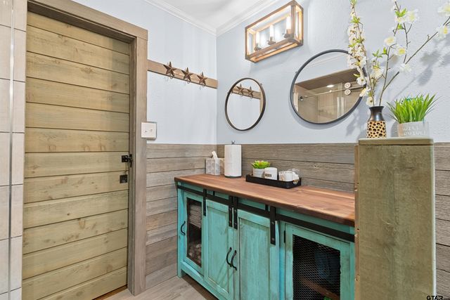 143 Williamsburg Ln, Bullard, TX 75757