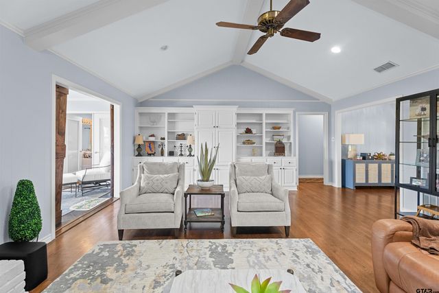 143 Williamsburg Ln, Bullard, TX 75757