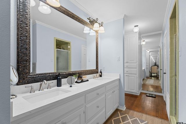 143 Williamsburg Ln, Bullard, TX 75757