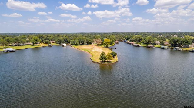 143 Williamsburg Ln, Bullard, TX 75757