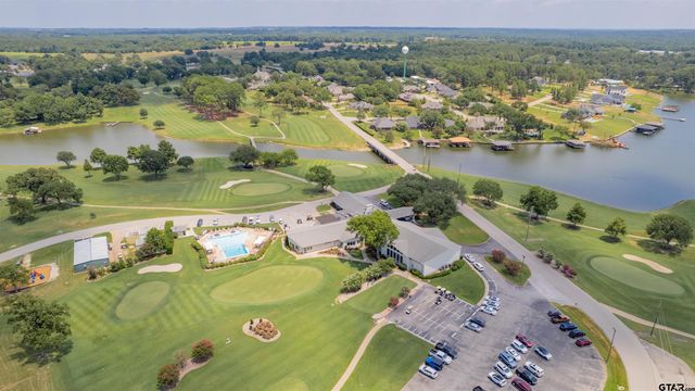 143 Williamsburg Ln, Bullard, TX 75757