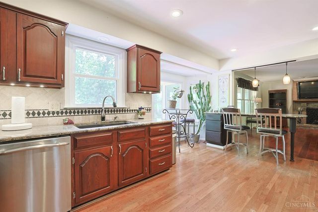 6202 N Shadowhill Way, Miami Twp, OH 45140