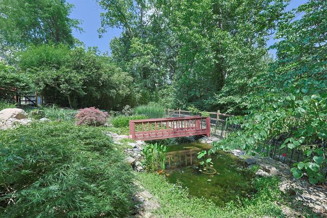 6202 N Shadowhill Way, Miami Twp, OH 45140